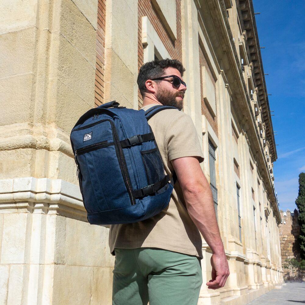 Metz 24L Backpack - 40x30x20cm - Cabin Max